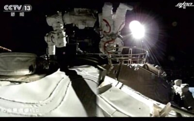 মহাকাশে চিনের নতুন space station, spacewalk-এ নামলেন দুই নভশ্চারী